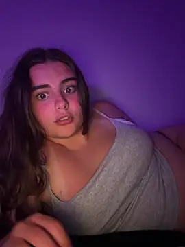 helovesroxierae's Live XXX Chat