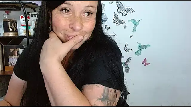 LauraMallioni live XXX chat
