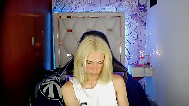 عرض كام Larry_craft