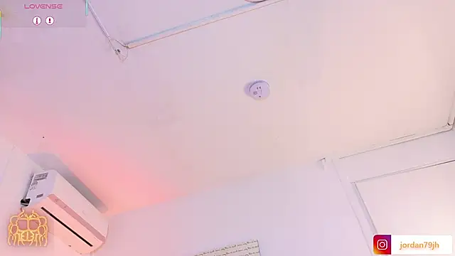 Czat XXX na żywo – JordanSmiith_