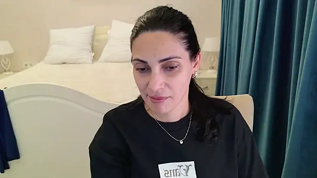 LovelyBeatrice's Live XXX Chat