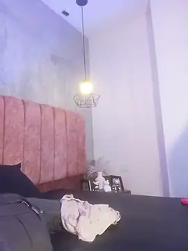 Chat +18 de LunaArias ao vivo