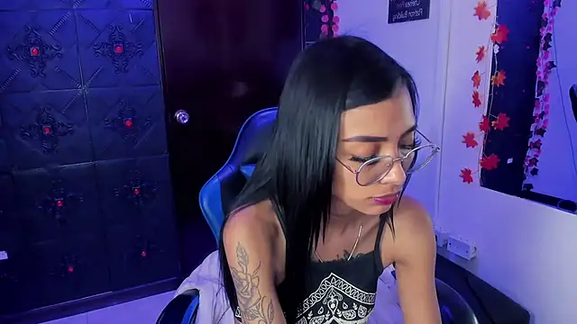 KarlaSlutSkinny__: απευθείας συνομιλία ΧΧΧ