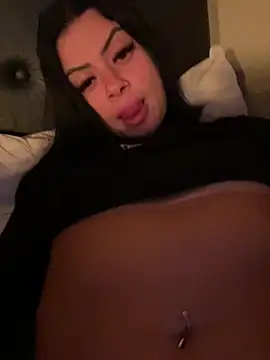 Chat +18 de belababyy ao vivo