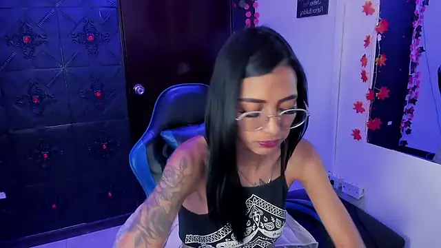 KarlaSlutSkinny__ Live XXX-Chat