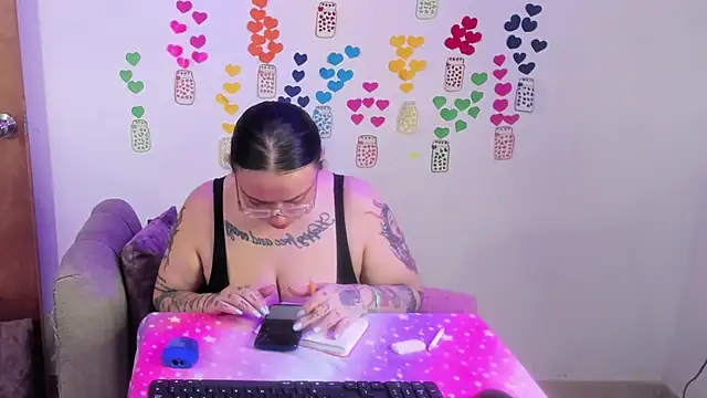 دردشة MiaYMolly الجنسية المباشرة