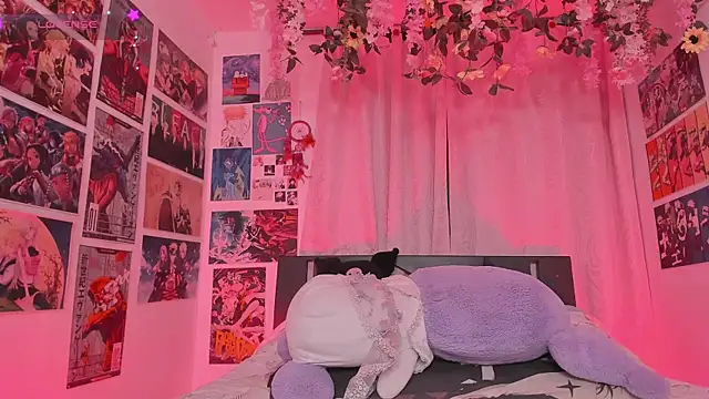 MissCurvyTop Live XXX Chat