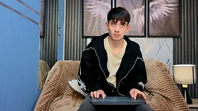 Онлайн чат XXX demian_hot99