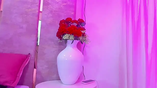 MaiaLopez's Live XXX Chat