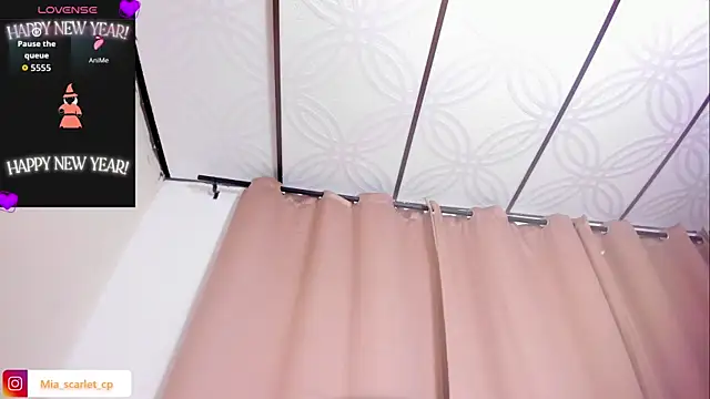 Czat XXX na żywo – Mia_scarlet69