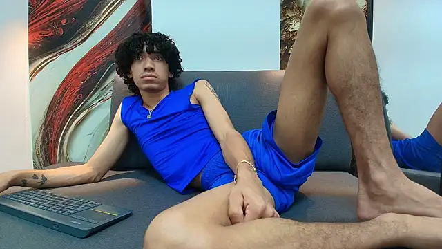 Chat XXX en directo de simondwayne