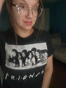 Chatroom XXX en direct de NicolePearl
