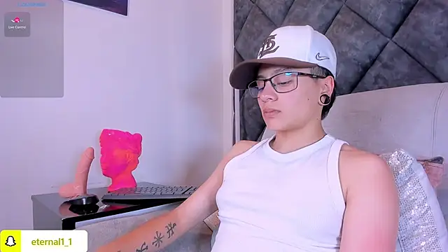 Chat +18 de _Eternal_ ao vivo