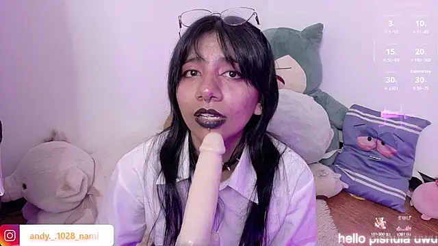 Chat +18 de Nami_usagi ao vivo