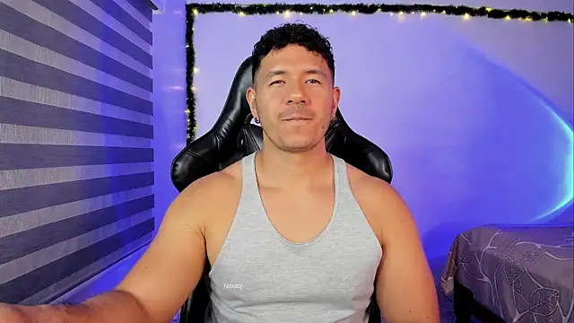 ransoj live XXX chat