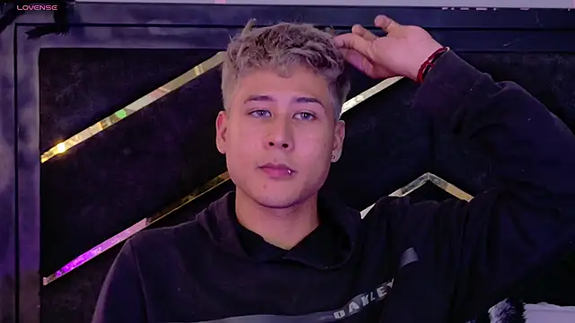 دردشة Rayden_Boy الجنسية المباشرة