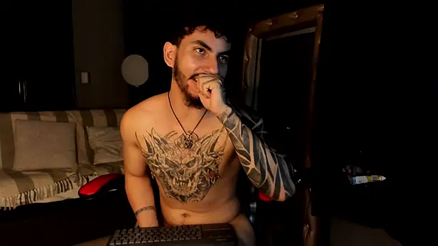 levi_wolf élő XXX-chatje