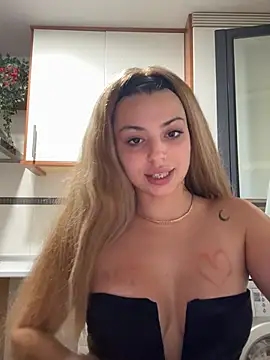Chat XXX ao vivo de Noeliagglow