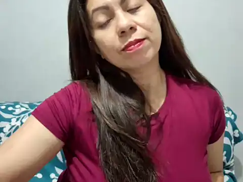 Chat XXX en directo de xxxHoneyBee29