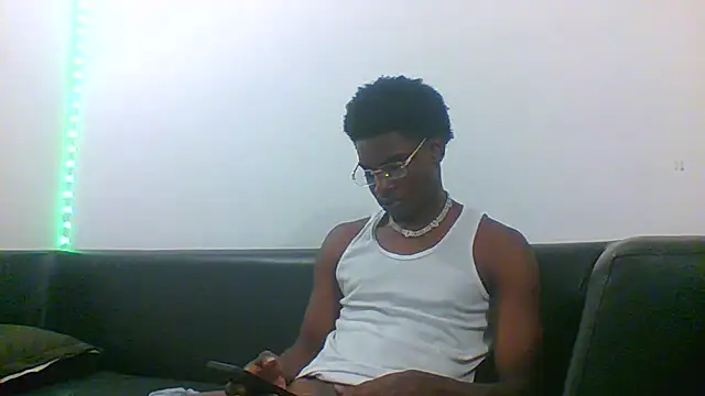 charles_king – Naživo XXX chat