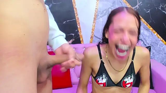 XXX chat uživo modela miacam-hot