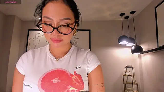 MollyJones_ élő XXX-chatje
