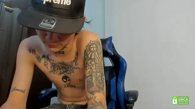 Živý XXX chat Nick_TattooedGuy