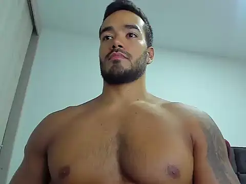 Chatroom XXX en direct de Alexander_Martines