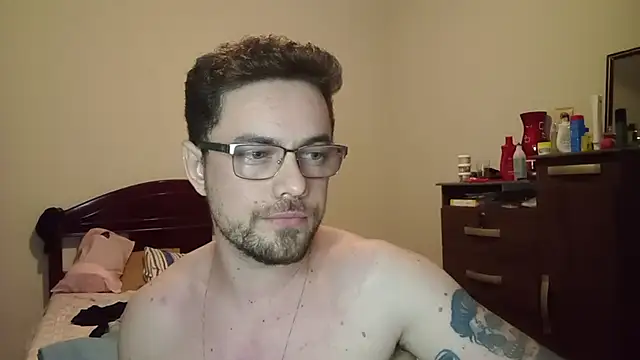 Czat XXX na żywo – Dyllan__