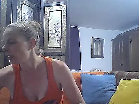 WildScorpio86's Live XXX Chat