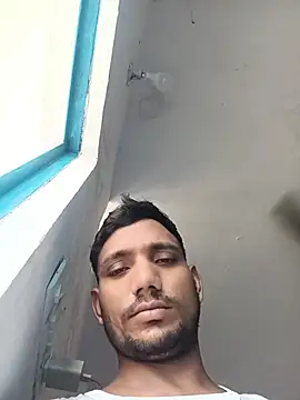 BiggerDickGuy 现场XXX聊天