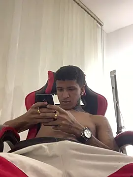 Chat +18 de Anthony_clark1 ao vivo