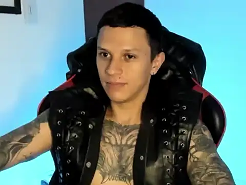 Masterdave7 live XXX chat