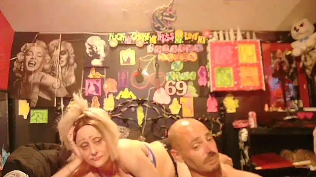 Czat XXX na żywo – Splash_Queen420