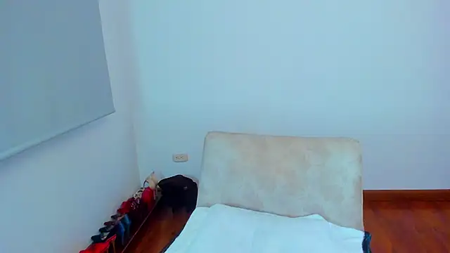 Velourmuse Chat XXX in diretta