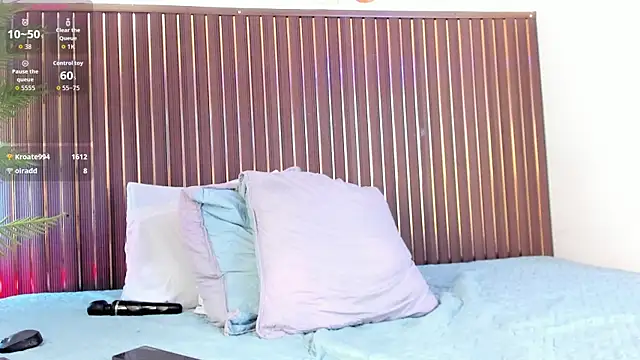 mia_pineda élő XXX-chatje
