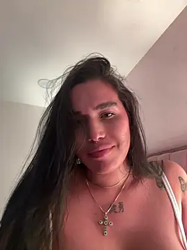 XXX chat uživo modela Bella__Wood