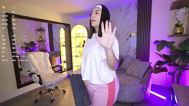 LiaWheeler's Live XXX Chat