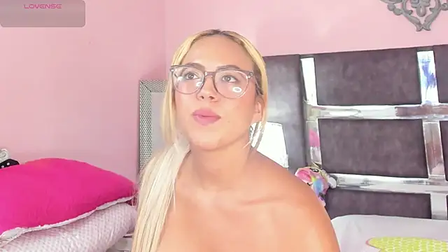 CristyBloomn Live XXX chat