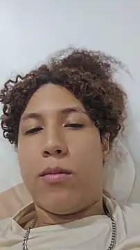 Chat +18 de lilith_isabella25 ao vivo