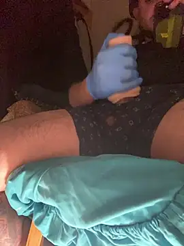 צ'אט XXX בשידור חי של GusanoDelicioso