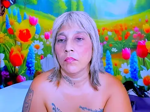indianroxy's Live XXX Chat
