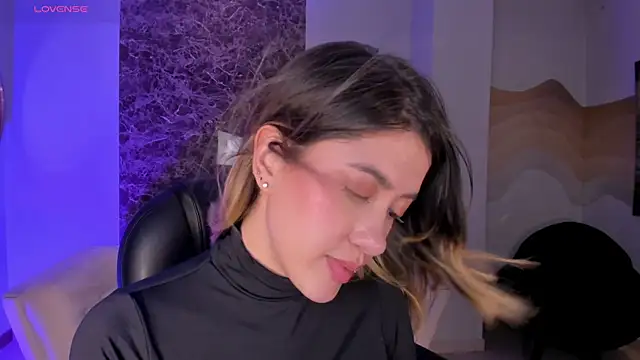 צ'אט XXX בשידור חי של EveBensonX