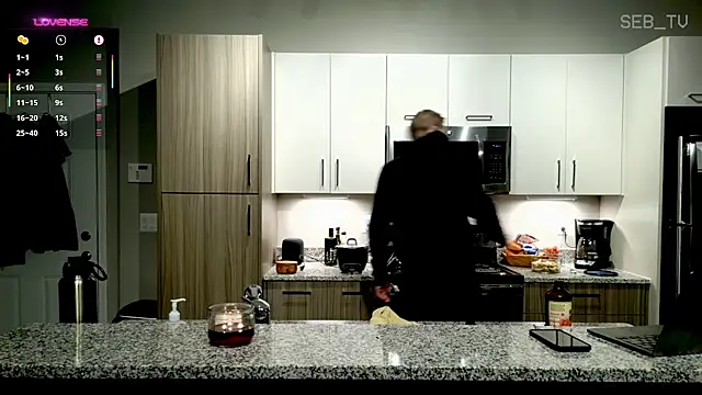XXX chat uživo modela seb_tv