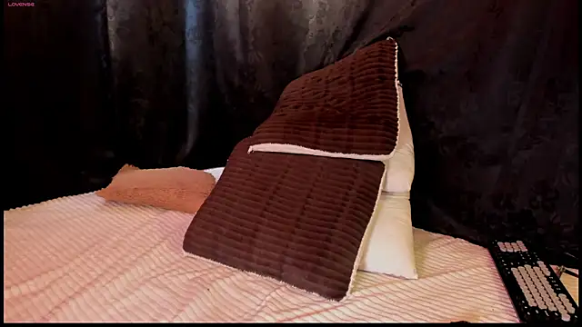 Chat XXX en directo de MiaKnox
