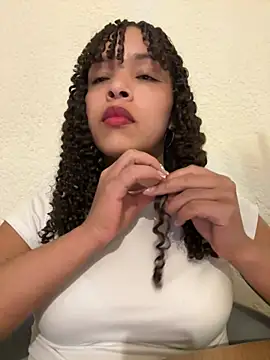 Yasmin777_'s Live XXX Chat
