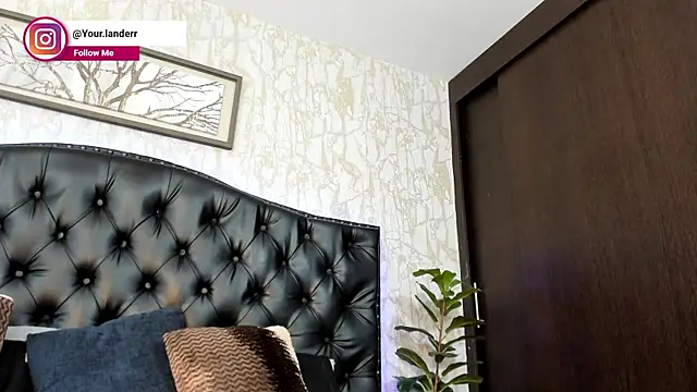 Czat XXX na żywo – Lander_Cruz