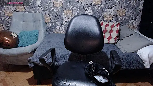 Онлайн чат XXX pretty_cristal69