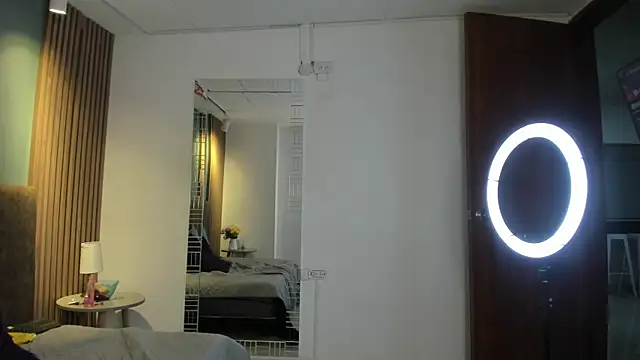 SkyCollins Live XXX Chat