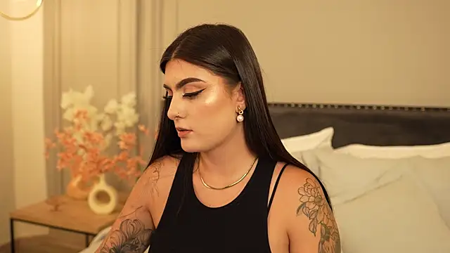 IrisBaker Live XXX-chat